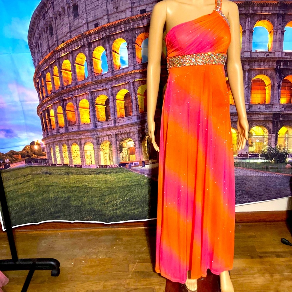 My Michelle Formal Dress (size 3)